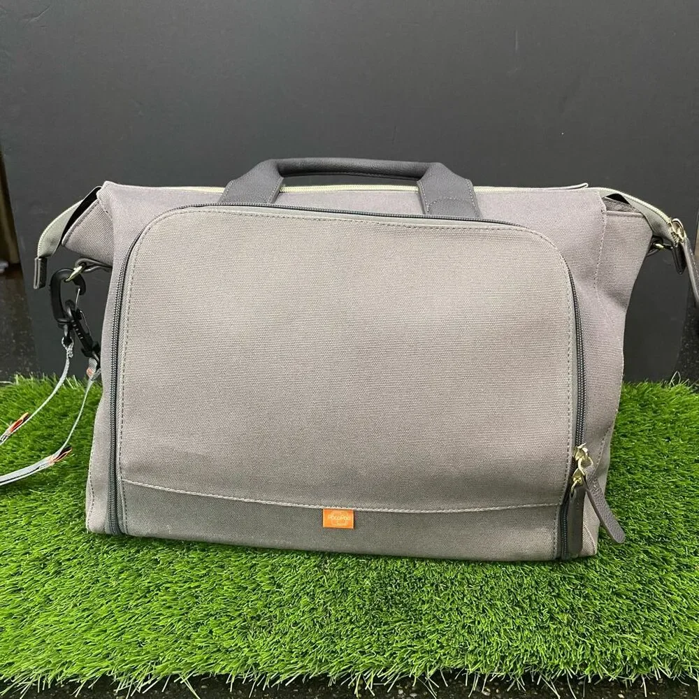Pacapod Croyde Travel Baby Bag. Grey.